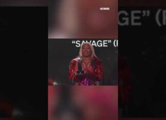Megan Thee Stallion Shows Beyoncé Some ❤️ | BET Awards 2021